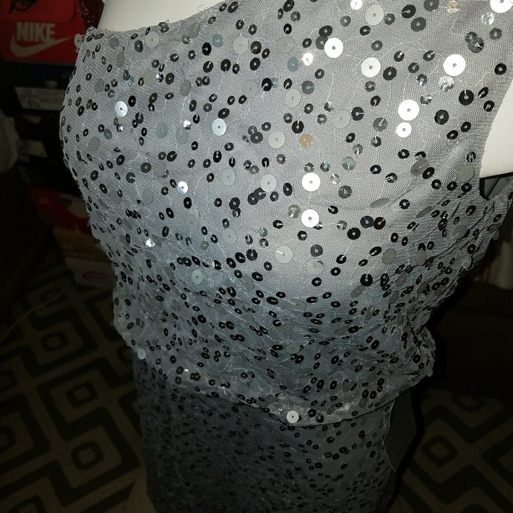 JS BOUTIQUE NEW YORK - Picture 3 of 6